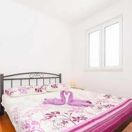 Ira - Two-bedroom With Balcony Apartman Dubrovnik